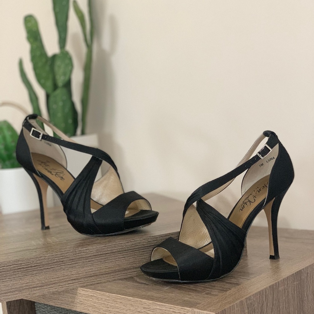 Black satin heels by Jena and Kim (Coloriffics)